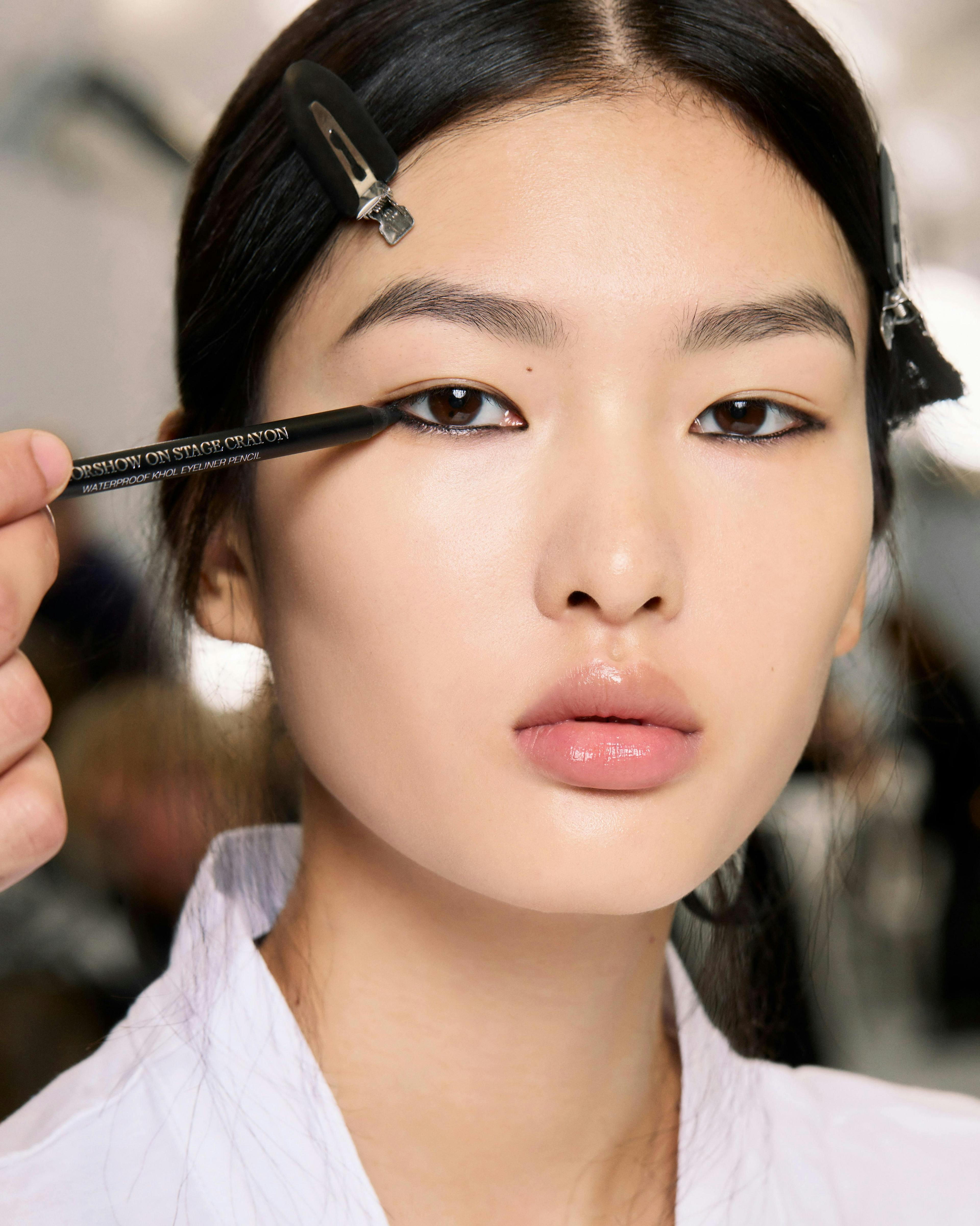 How to reproduce the beauty look from the Christian Dior haute couture show